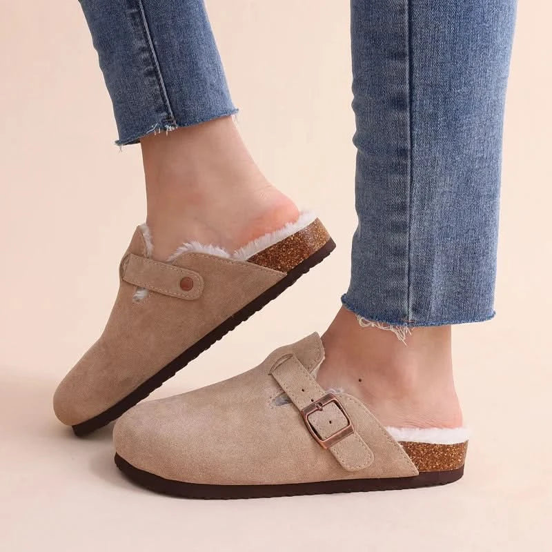 Pantuflas Clogs Fuzzy en Gamuza con Corderito
