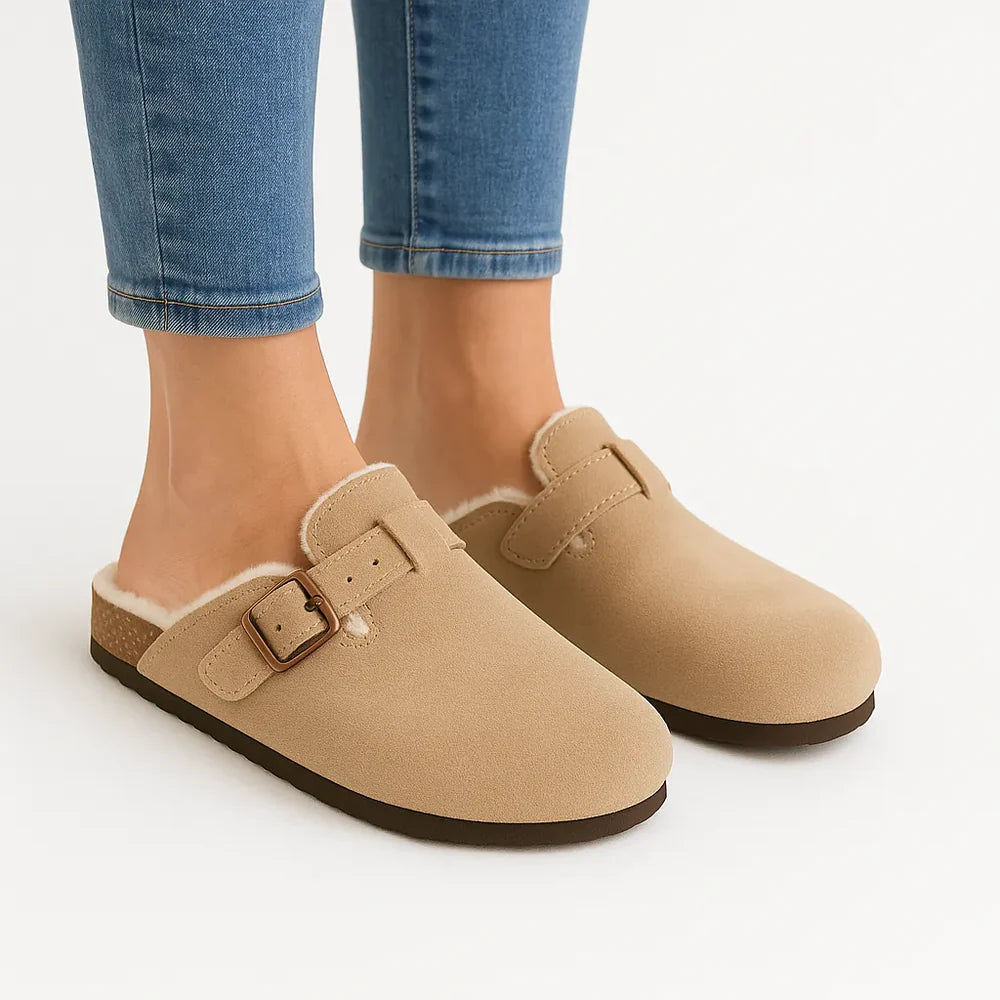 Pantuflas Clogs Fuzzy en Gamuza con Corderito